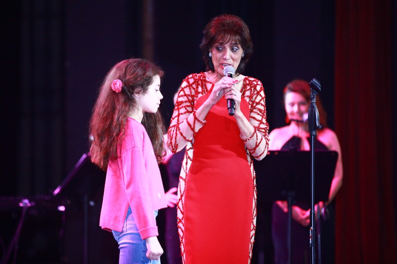 Linda de Suza au Casino Du Liban