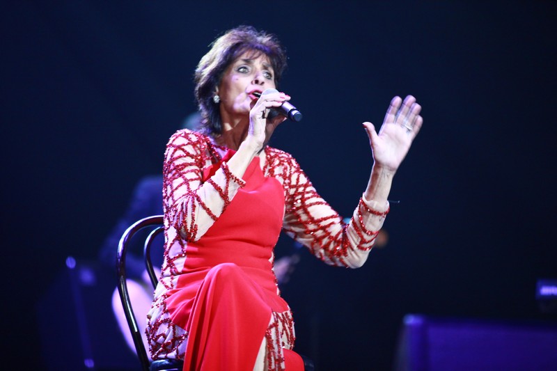 Linda de Suza au Casino Du Liban