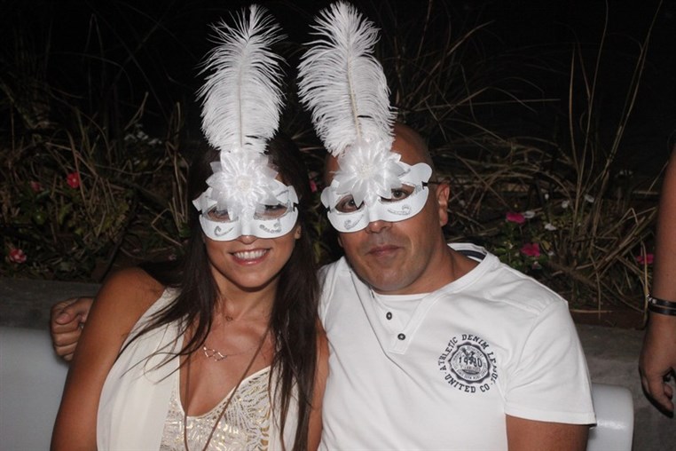 ILLUMINARE pool party