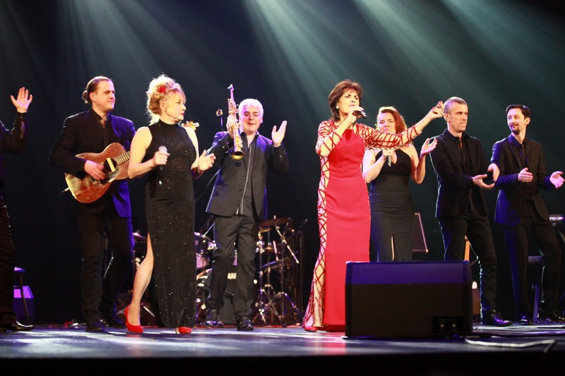 Linda de Suza au Casino Du Liban