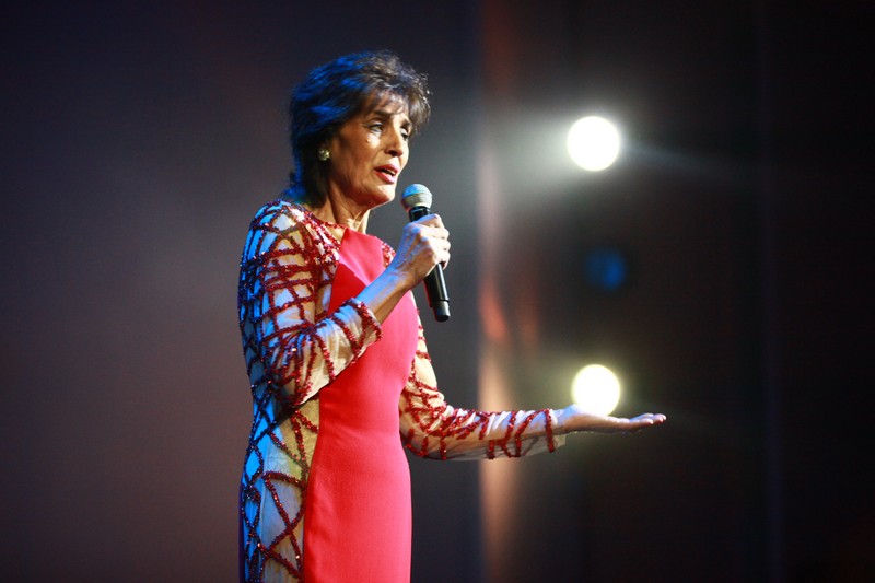 Linda de Suza au Casino Du Liban