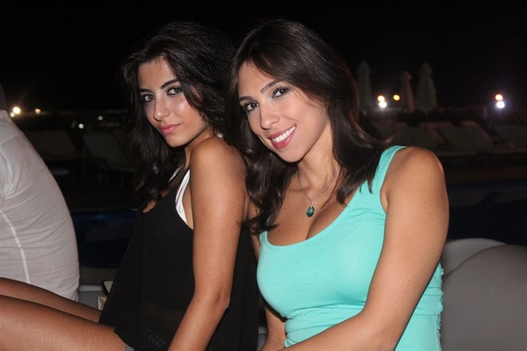 ILLUMINARE pool party