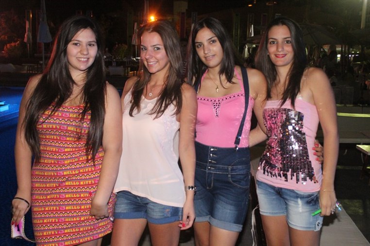 ILLUMINARE pool party