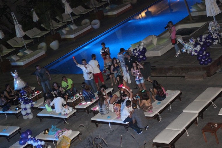 ILLUMINARE pool party