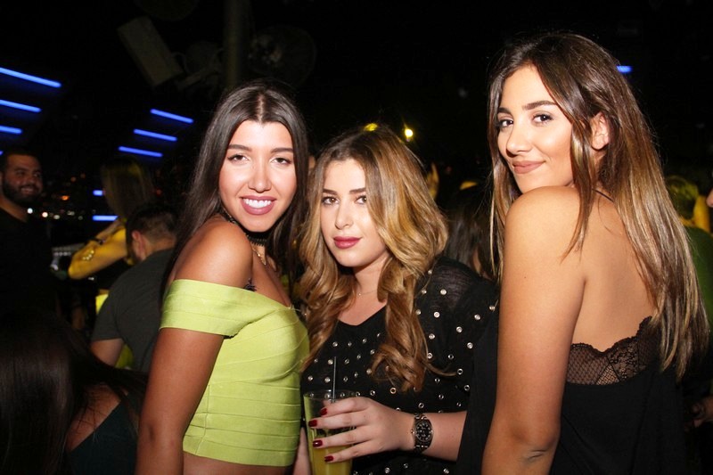 3al Lebnene at Myu On The Roof 