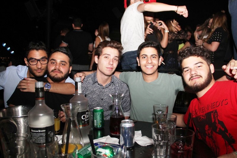 3al Lebnene at Myu On The Roof 