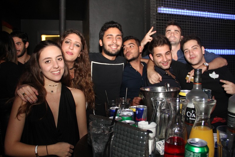 3al Lebnene at Myu On The Roof 