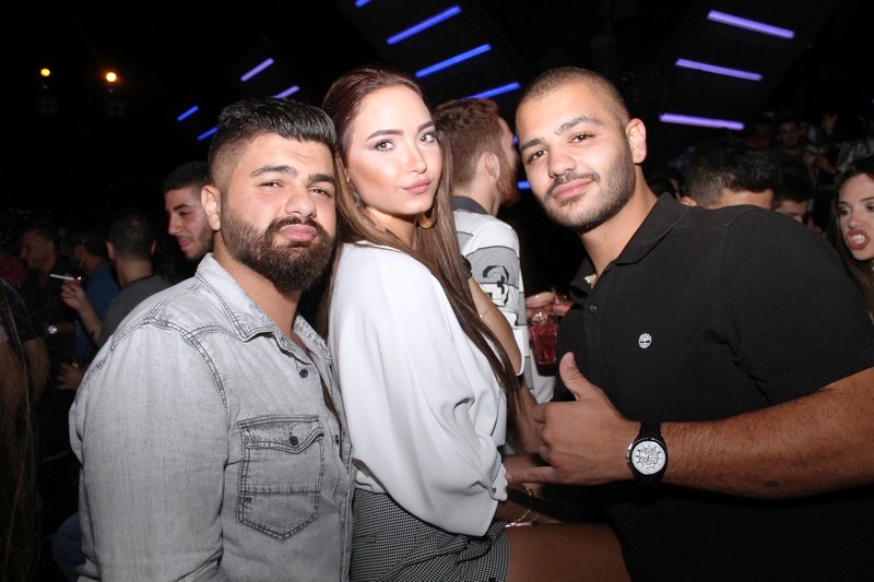 3al Lebnene at Myu On The Roof 