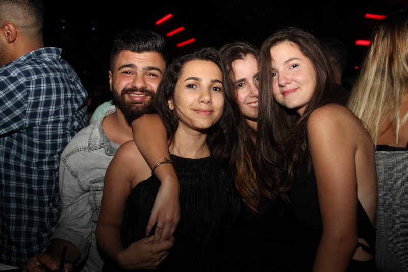 3al Lebnene at Myu On The Roof 
