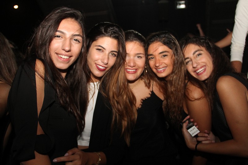 3al Lebnene at Myu On The Roof 