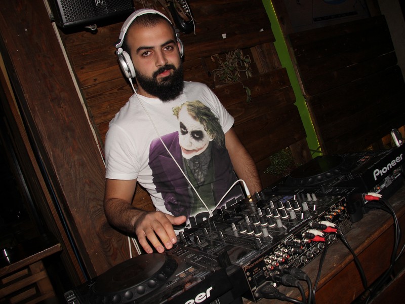 Fertil Pub on Saturday Night