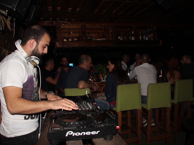 Fertil Pub on Saturday Night