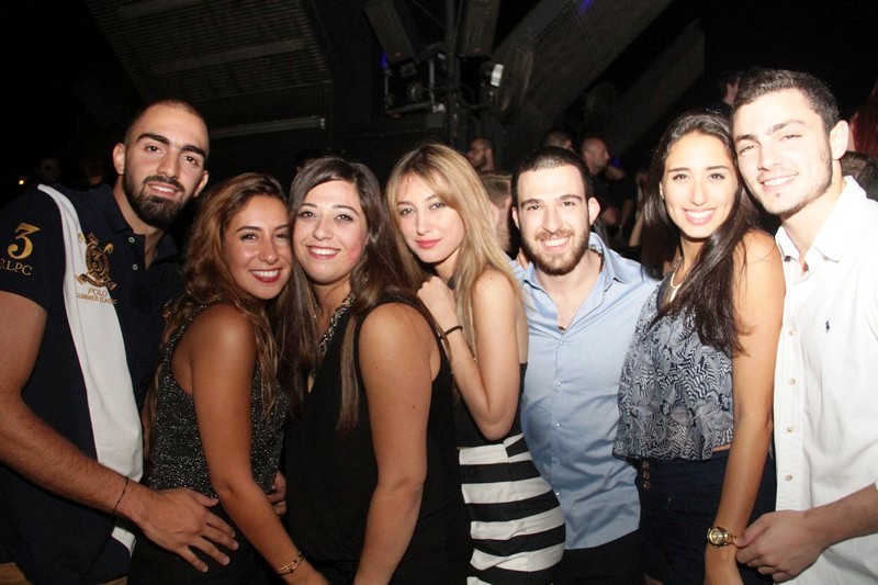 3al Lebnene at Myu On The Roof 