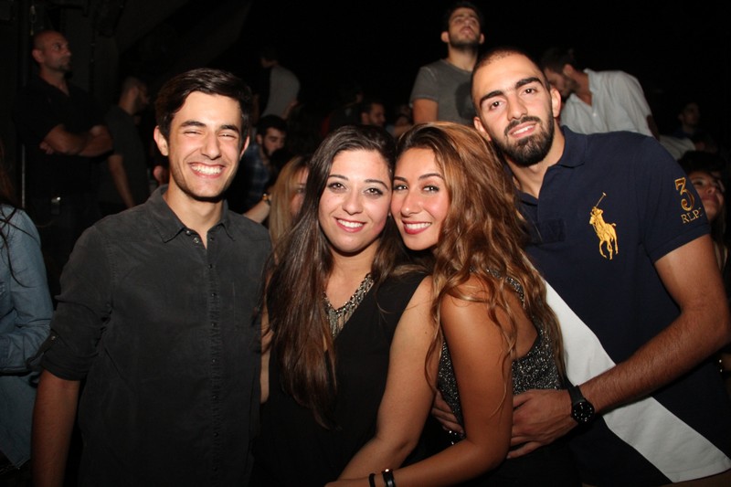 3al Lebnene at Myu On The Roof 