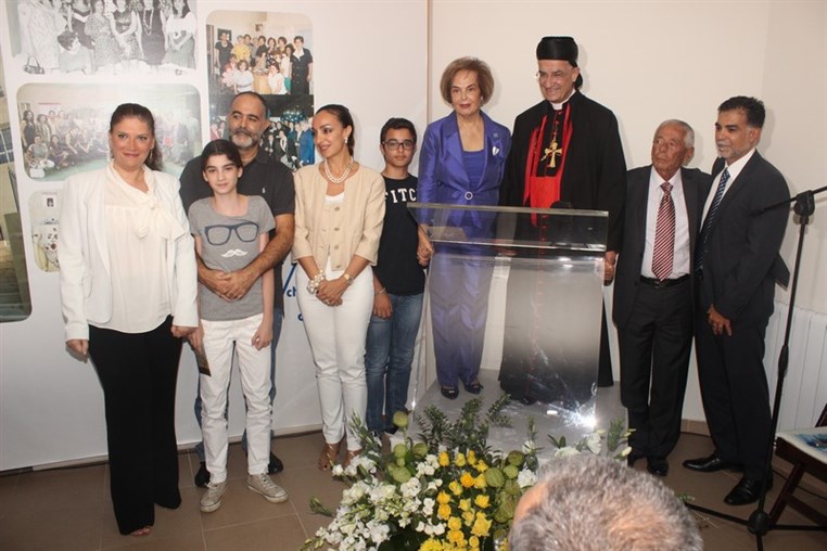 La famille de Marlène Tayah : Jamilé Tayah, Tarek Tayah, Marlène Houssam Tayah, Hala Tayah, Tarek Tarek Tayah, Marlène Tayah, Sa Béatitude le Patriarche, Antoine Tayah et Ziad Tayah.