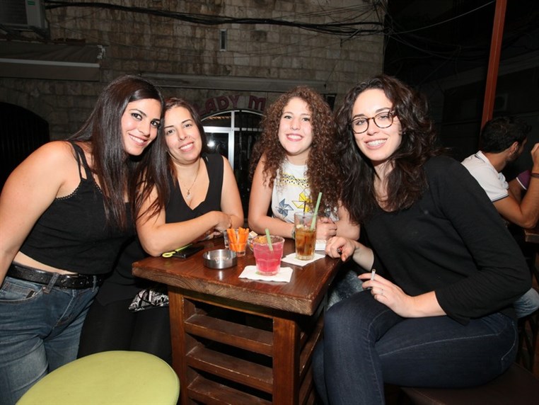 Fertil Pub on Saturday Night