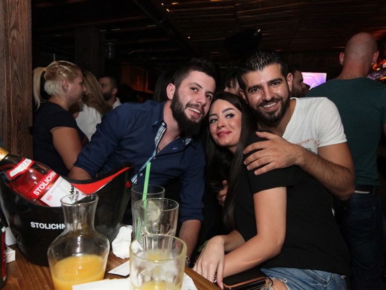 Fertil Pub on Saturday Night