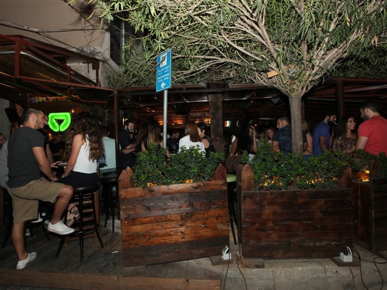Fertil Pub on Saturday Night