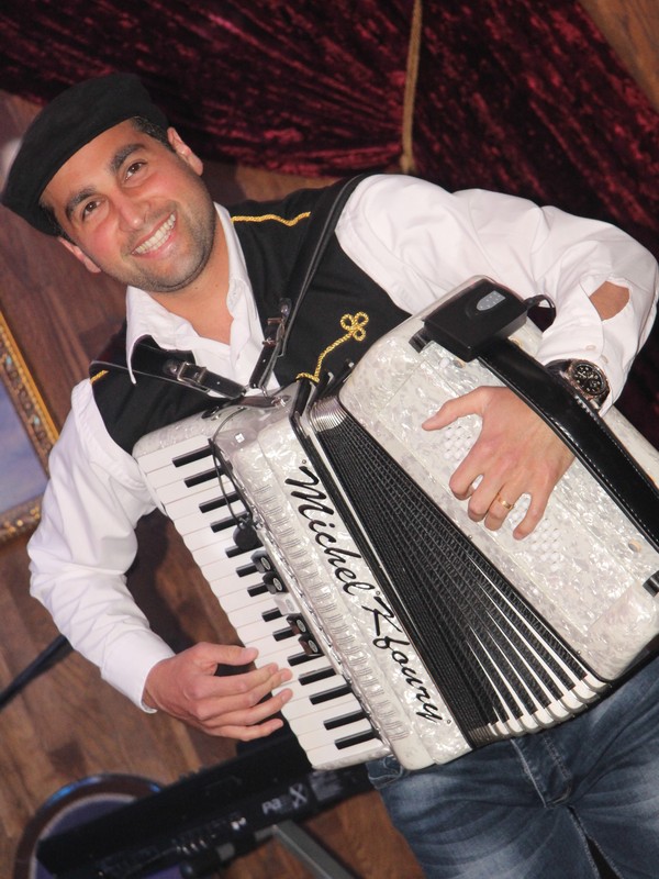 Al Borjwazi on Sunday Night