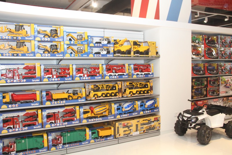 WOW Weekend at The Toy Store