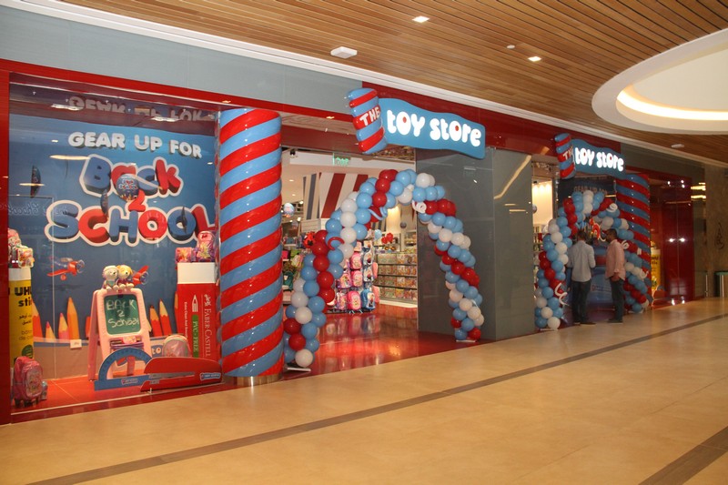 WOW Weekend at The Toy Store