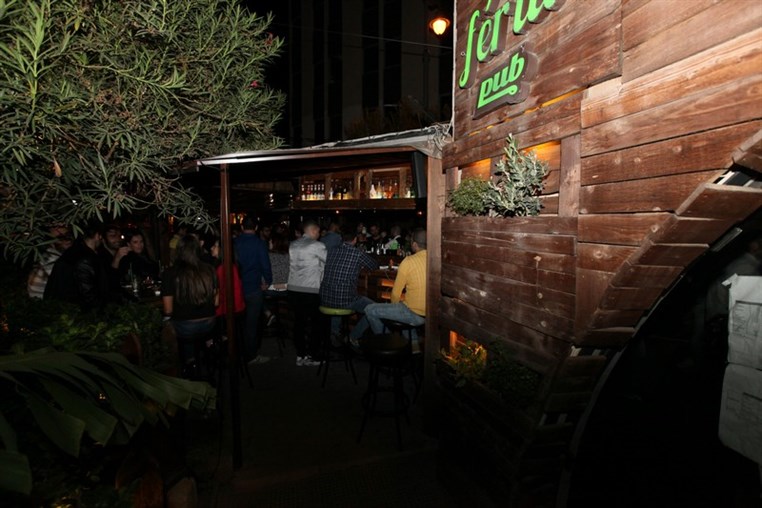 Fertil Pub on Saturday Night