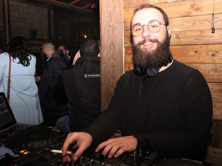 Fertil Pub on Saturday Night