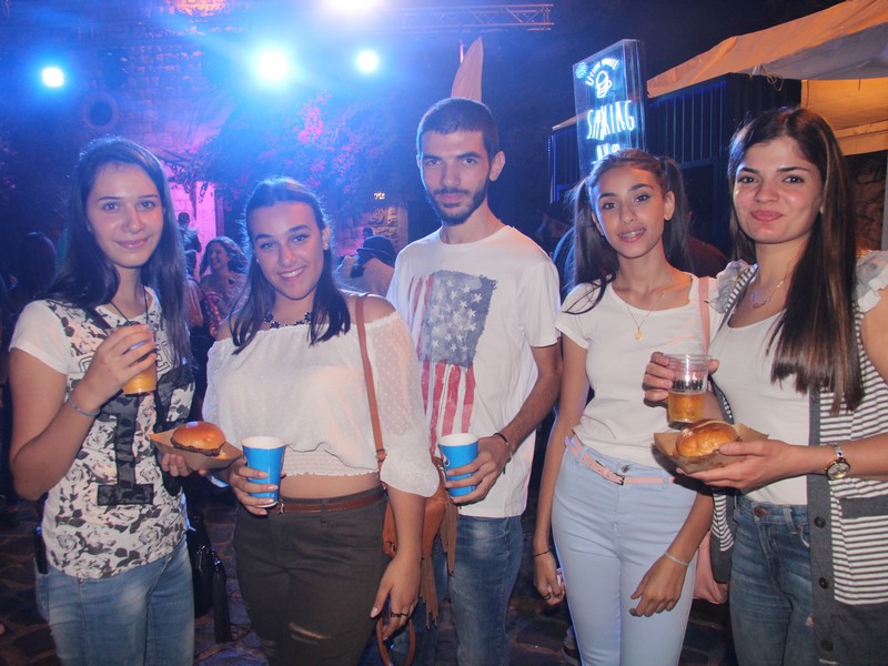 Burgerfest 2016 - Zouk Mikael