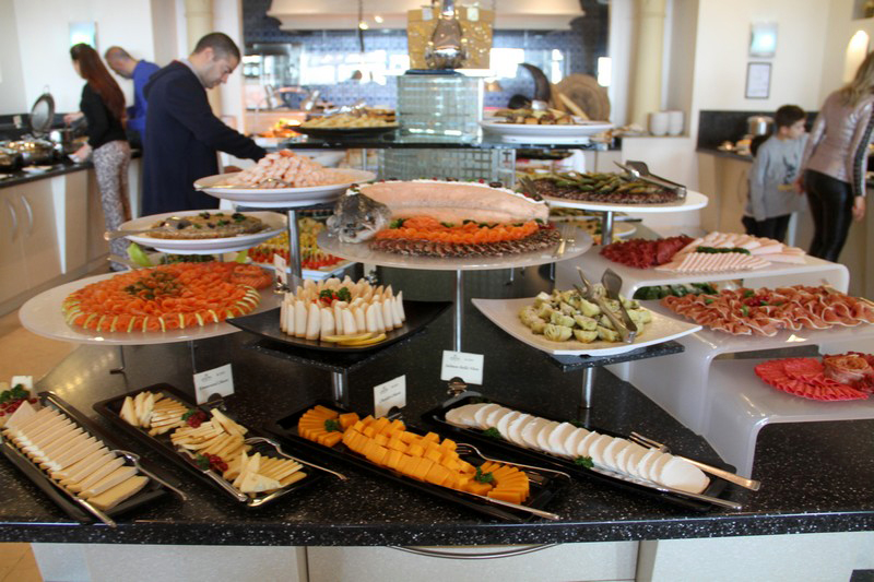 Sunday brunch at Le Royal