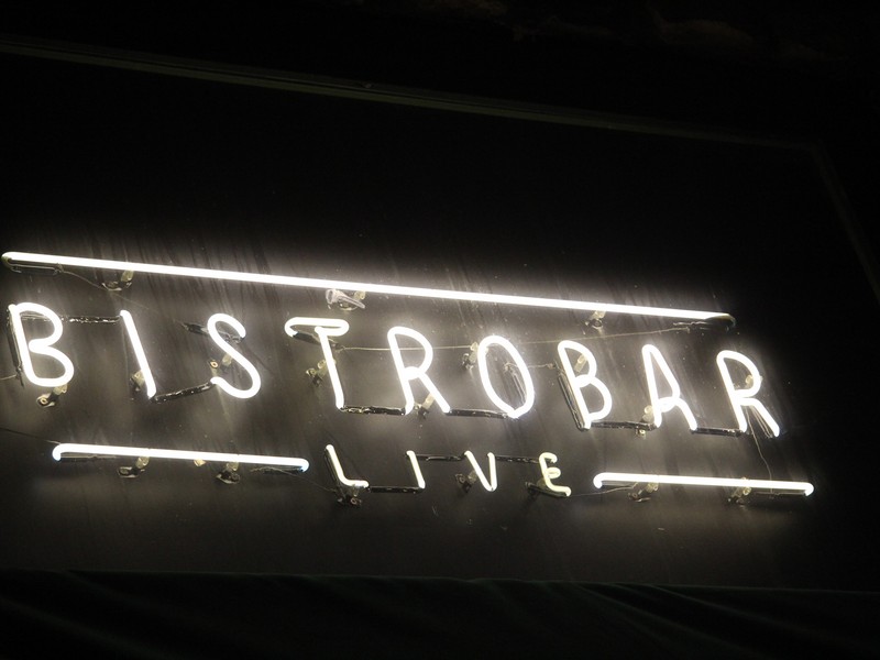 Decadande with Rodge at BistroBar Live