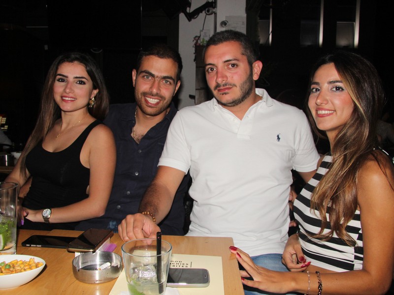 Decadande with Rodge at BistroBar Live