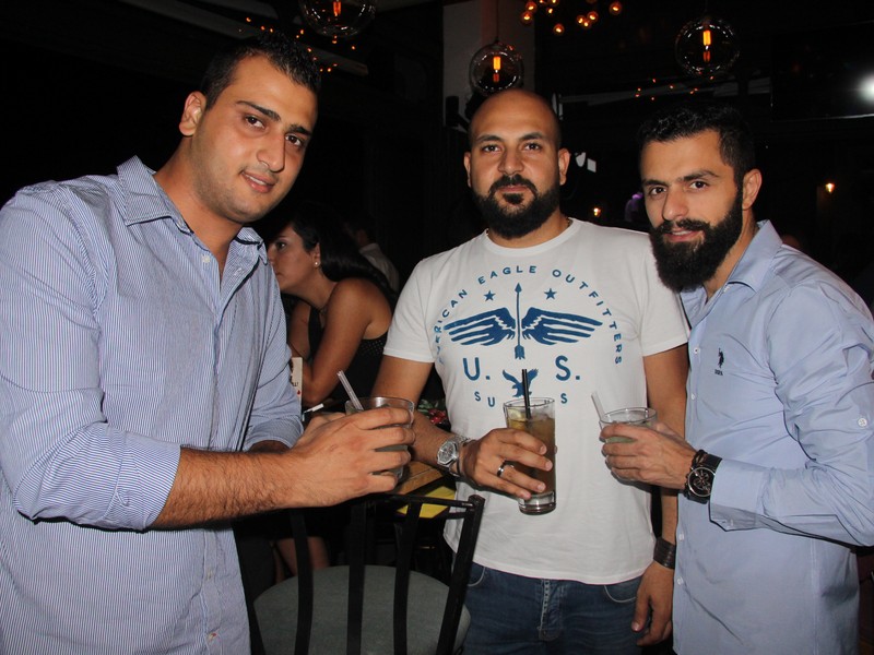 Decadande with Rodge at BistroBar Live