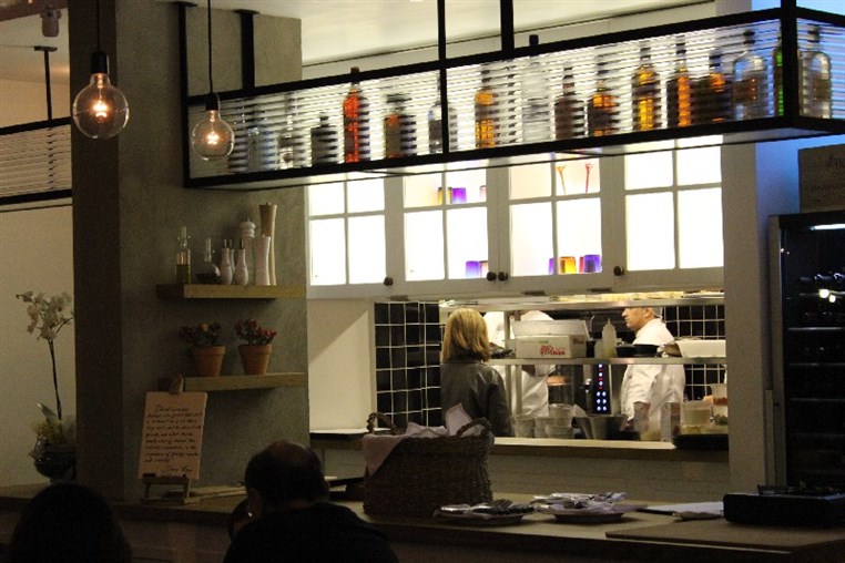 The Spoonteller on Saturday Night
