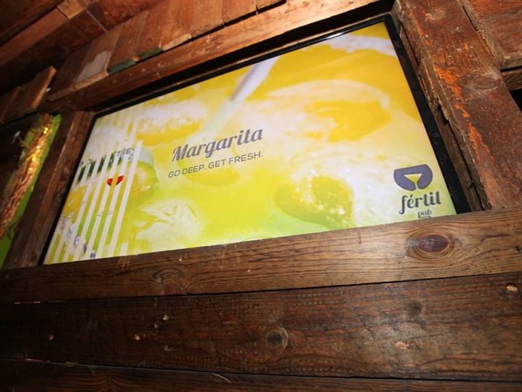 Fertil Pub on Saturday Night