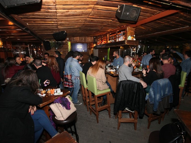 Fertil Pub on Saturday Night