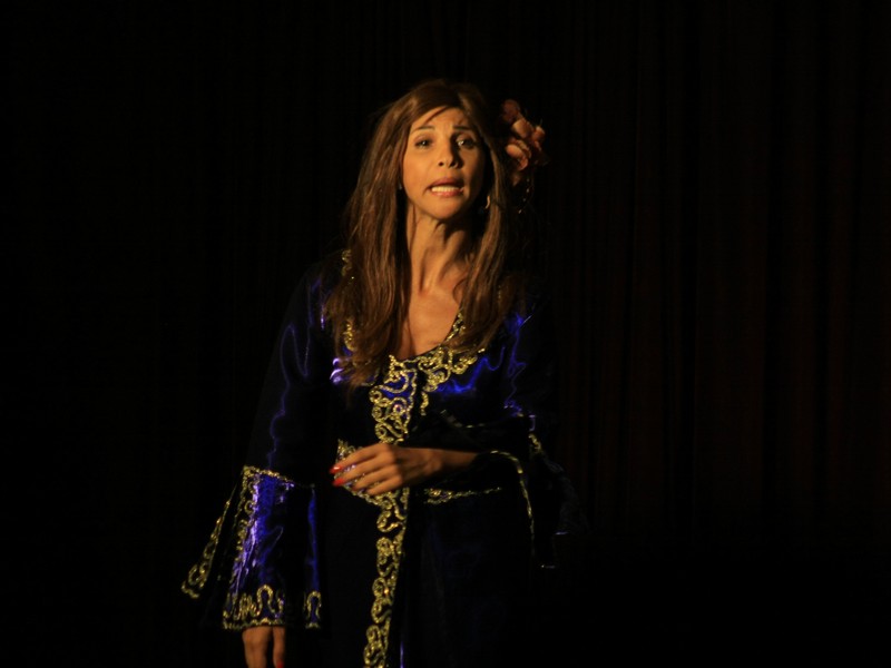 Laugh Story at Ikebana-Le Royal
