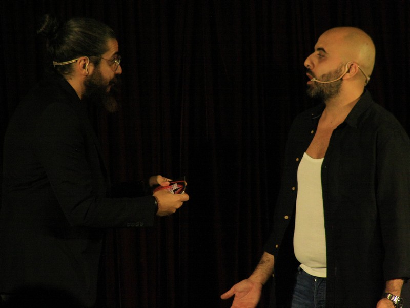 Laugh Story at Ikebana-Le Royal