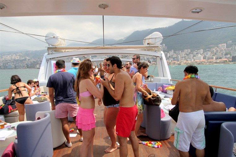 Summer Cloud 961 Boat Part 2