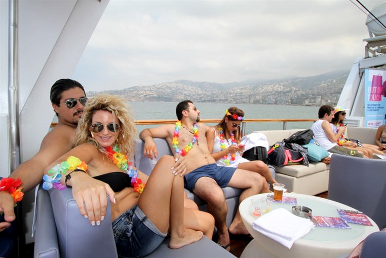 Summer Cloud 961 Boat Part 2