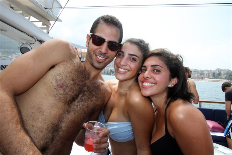 Summer Cloud 961 Boat Part 2