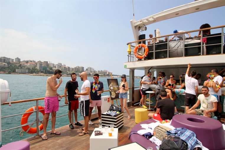 Summer Cloud 961 Boat Part 2