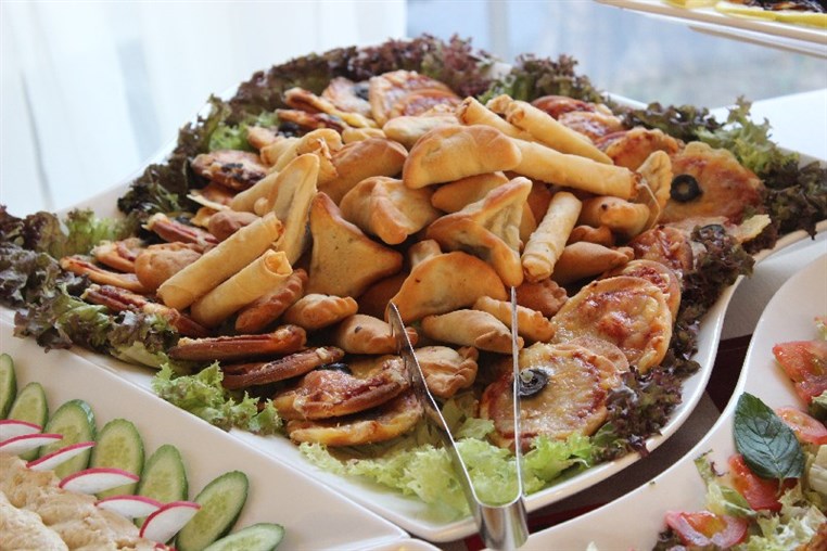 Sunday Buffet at Monte Cassino