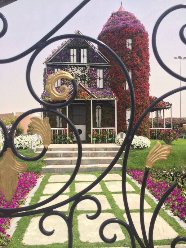 Dubai Miracle Garden 