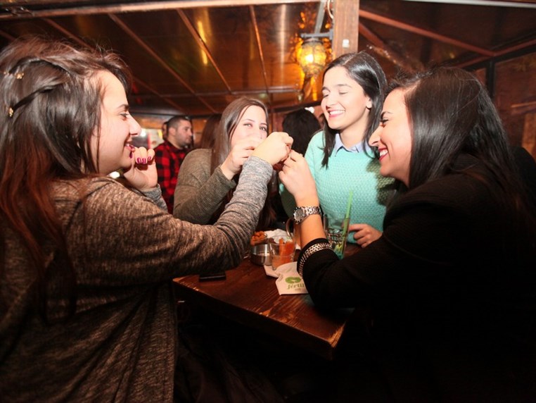 Fertil Pub on Saturday Night