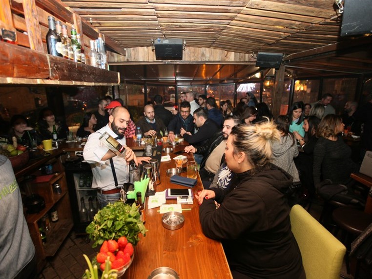 Fertil Pub on Saturday Night