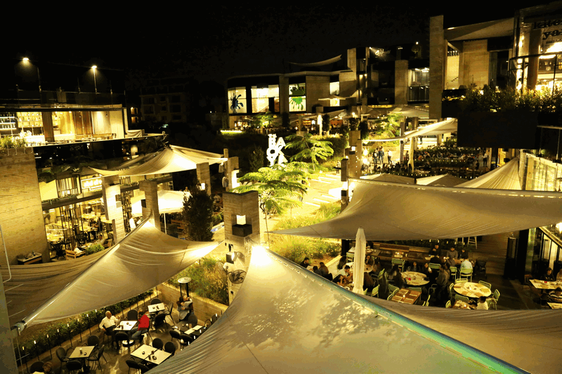 Kitchen Yard on Saturday Night