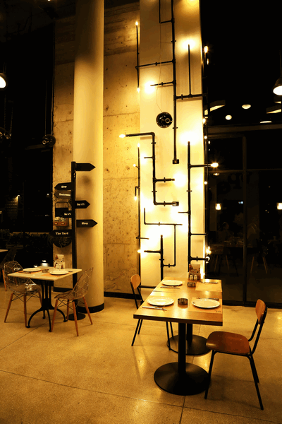 Kitchen Yard on Saturday Night
