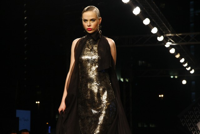 Eric Tibusch Summer Fashion Show by LIPS