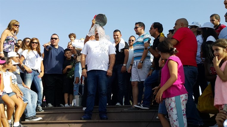 Ice Bucket Challenge With Celebrities 