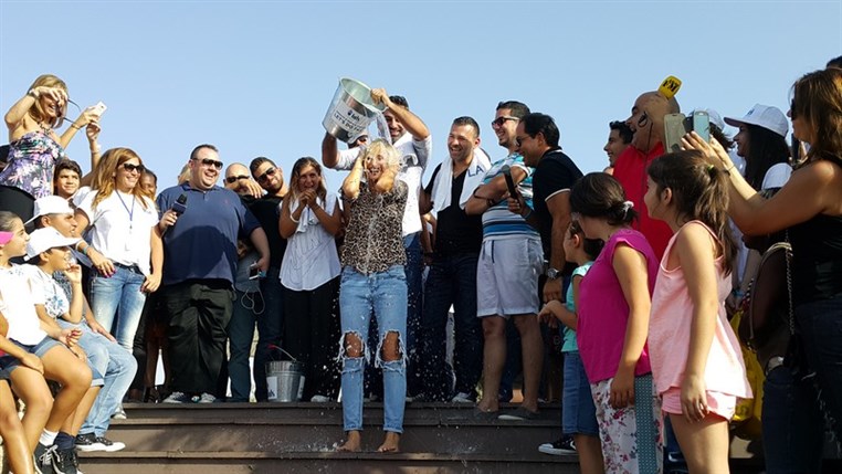 Ice Bucket Challenge With Celebrities 